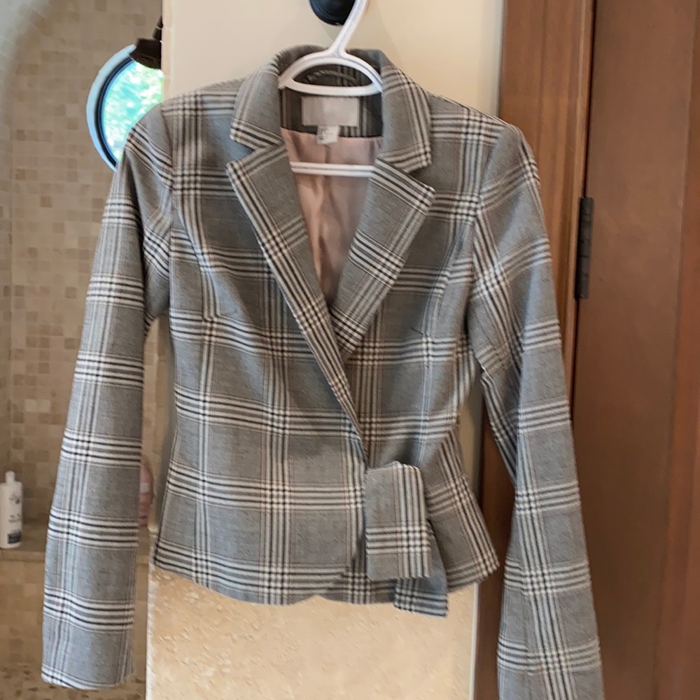 Fitted H&M jacket in grey plaid